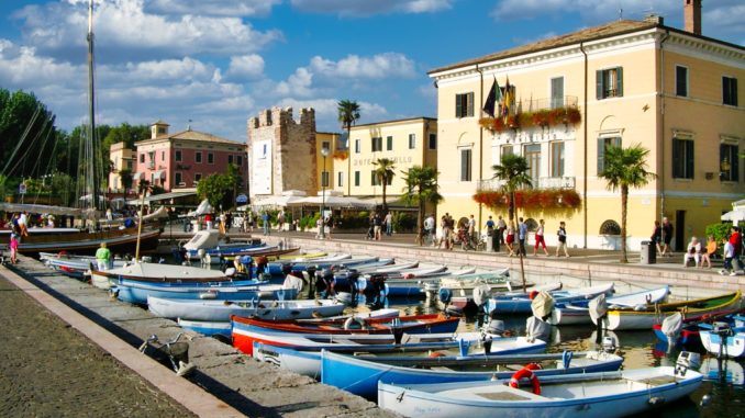 Hafen in Bardolino Bild: Bhayer CC BY-SA 3.0